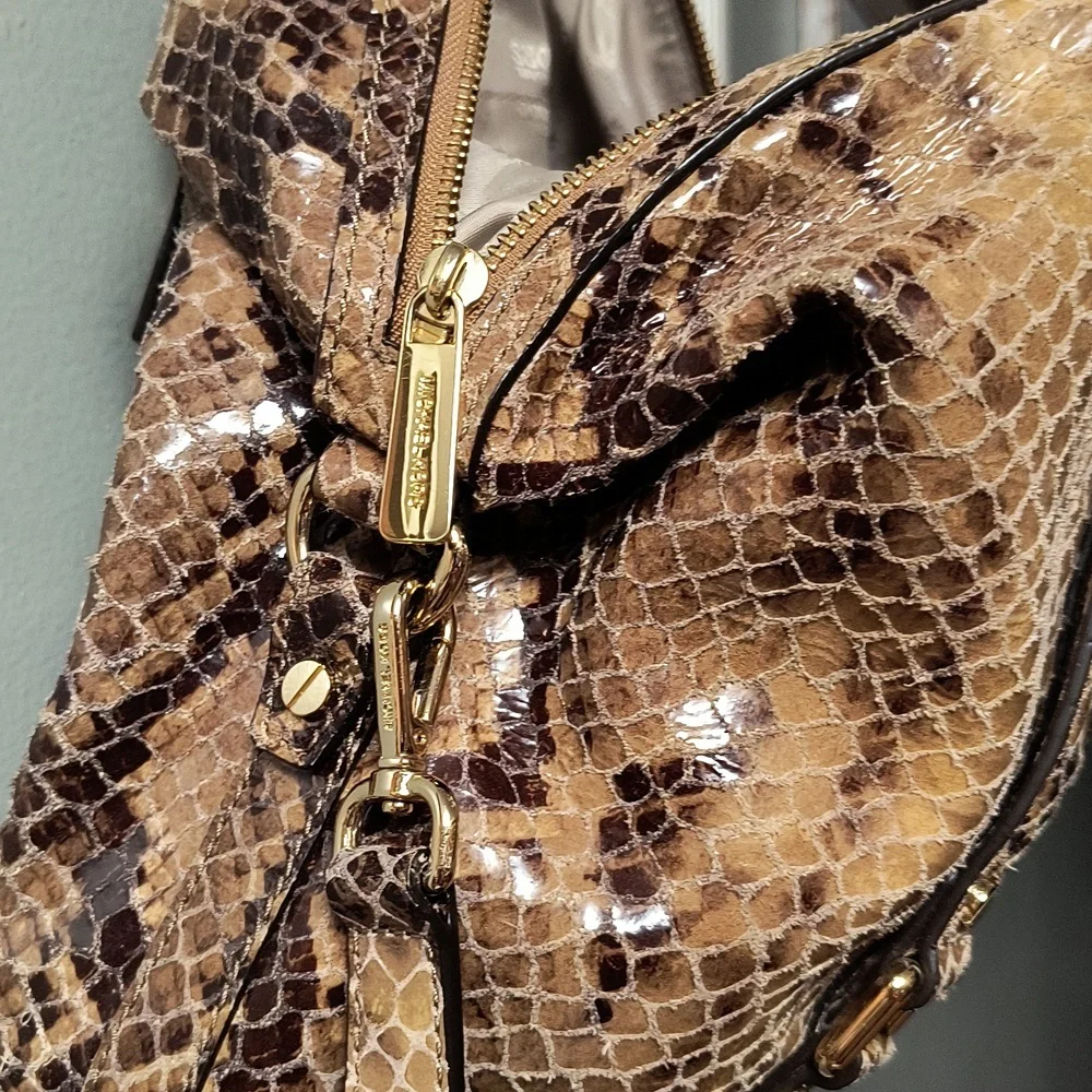 Michael Kors Tan Snake Print Shoulder Bag - Picture 11 of 13